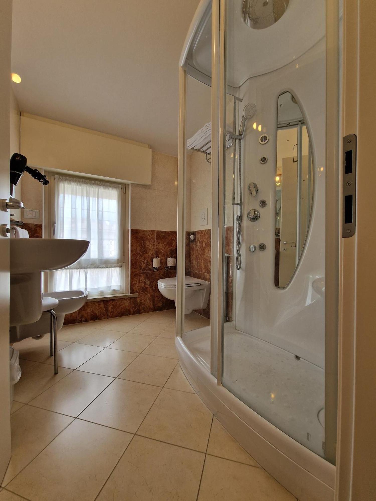 Anthea Hotel