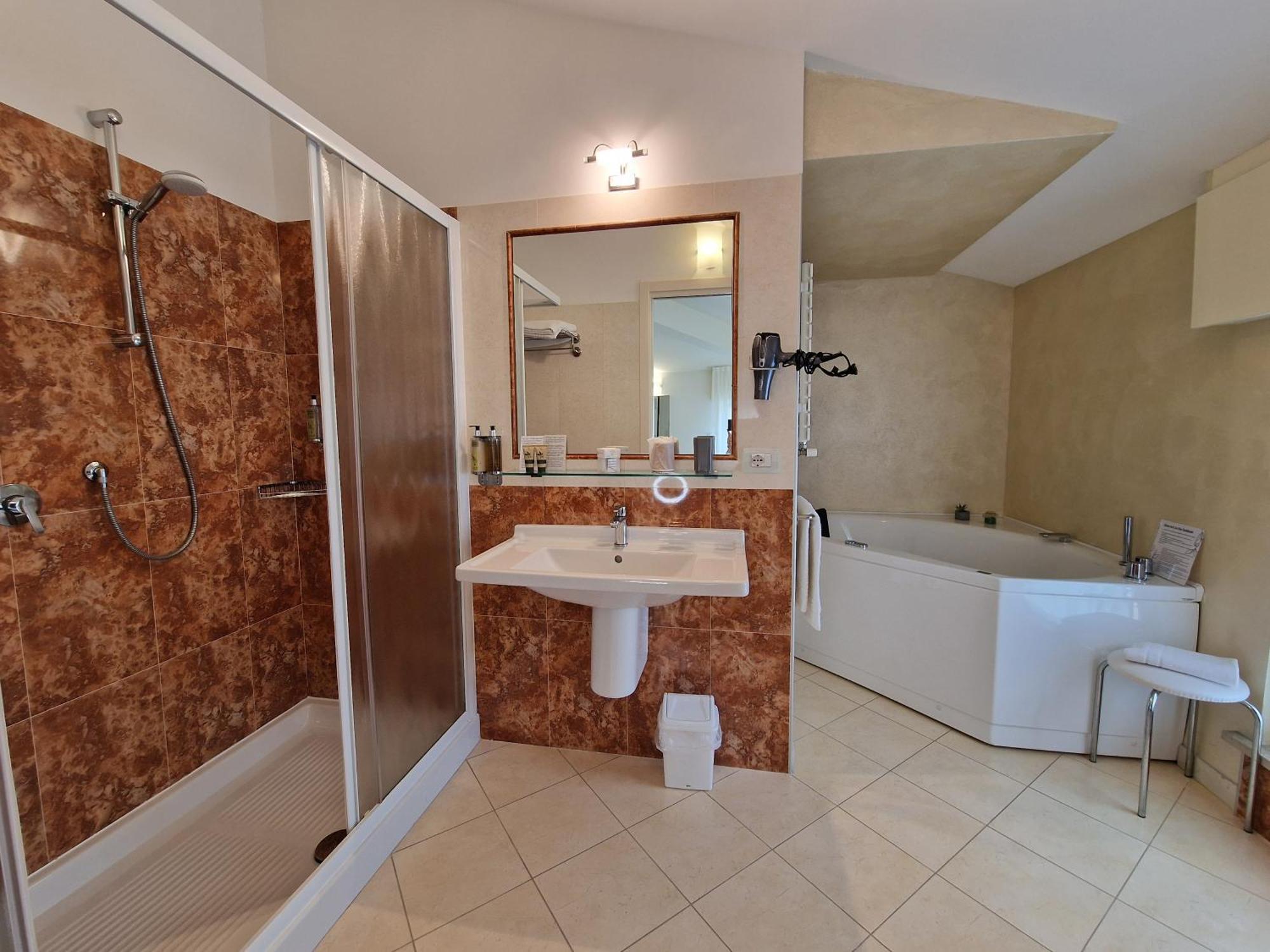 Hotel Anthea 3*